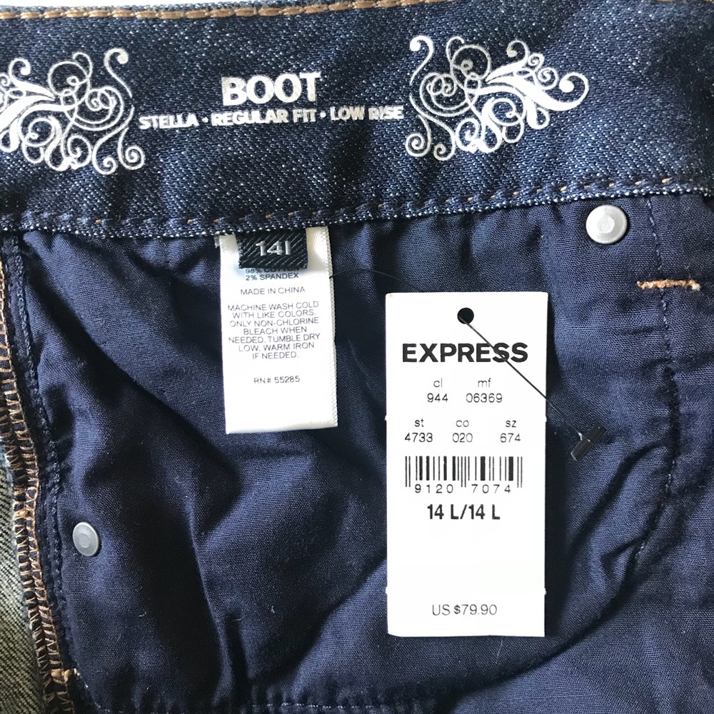 NWT Express Stella boot cut low rise jeans.